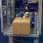 caja sellada por la selladora de cajas